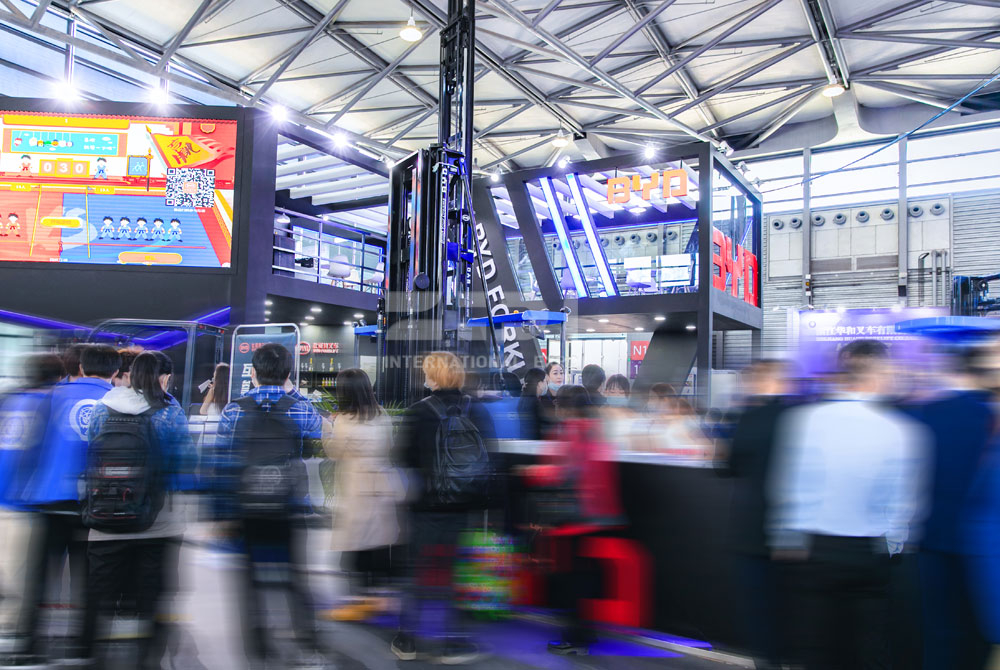 Double-Deck Exhibition Stand Setup