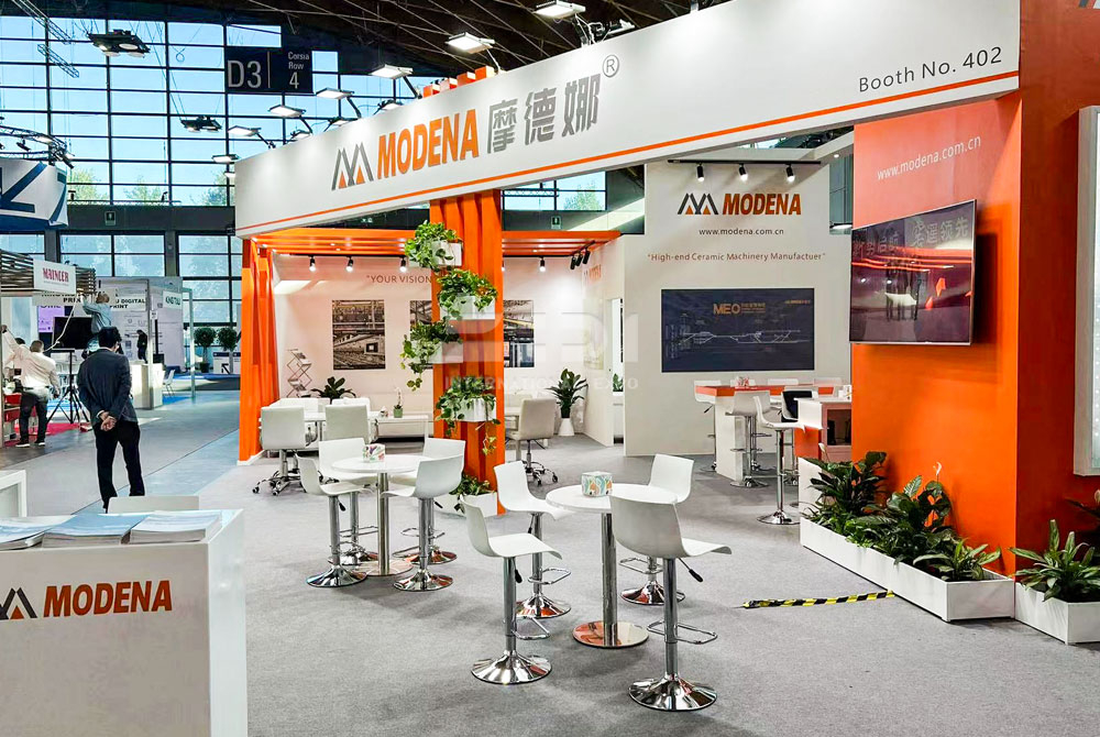 Italian Exhibition Booth Setup